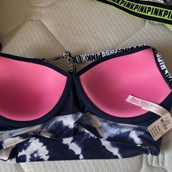 PINK Victoria's Secret Navy and White Tie-Dye sports Bra - Picture 3 of 3